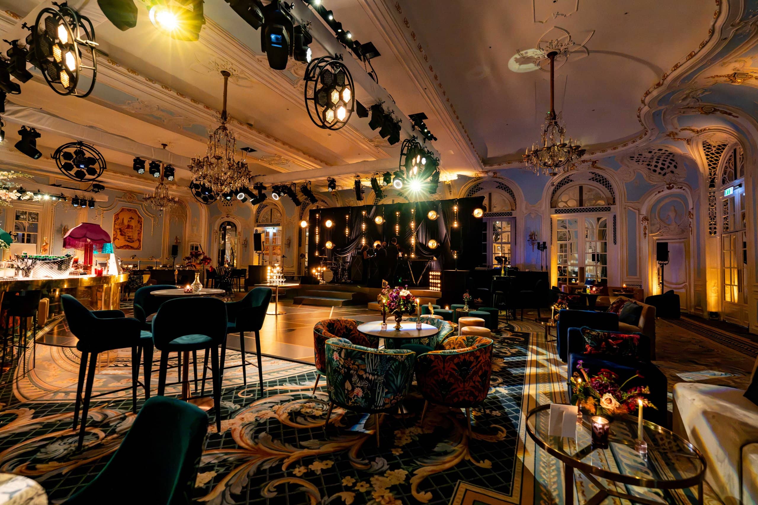 The club lounge