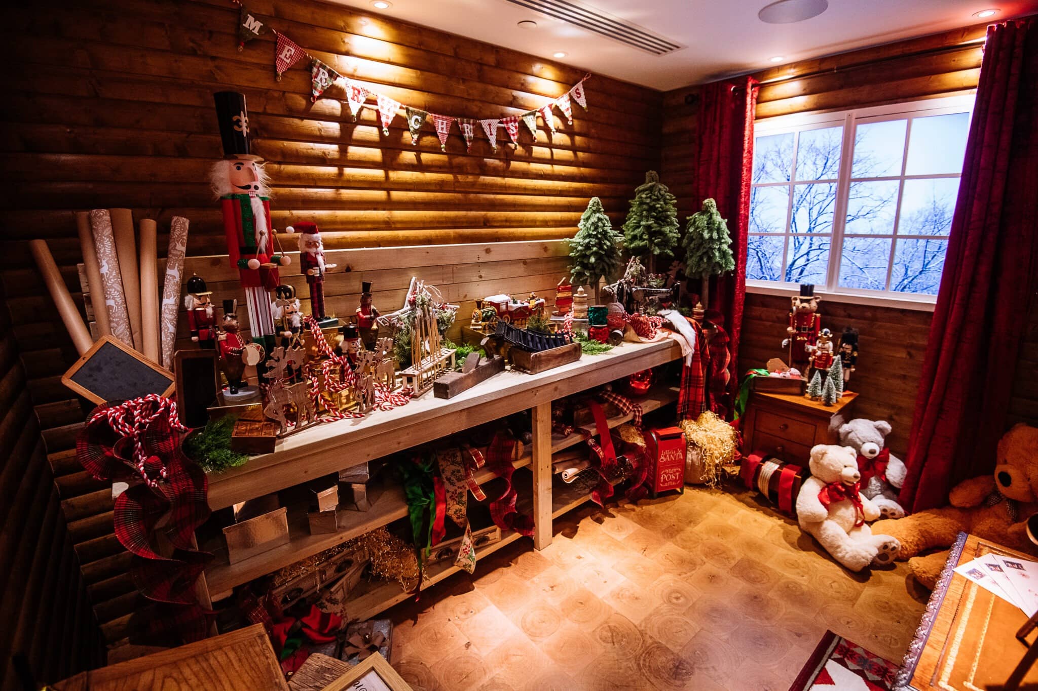 Hilton London Metropole: Santa's Grotto Immersive Festive Activation, Kudos AV event production, photo 10