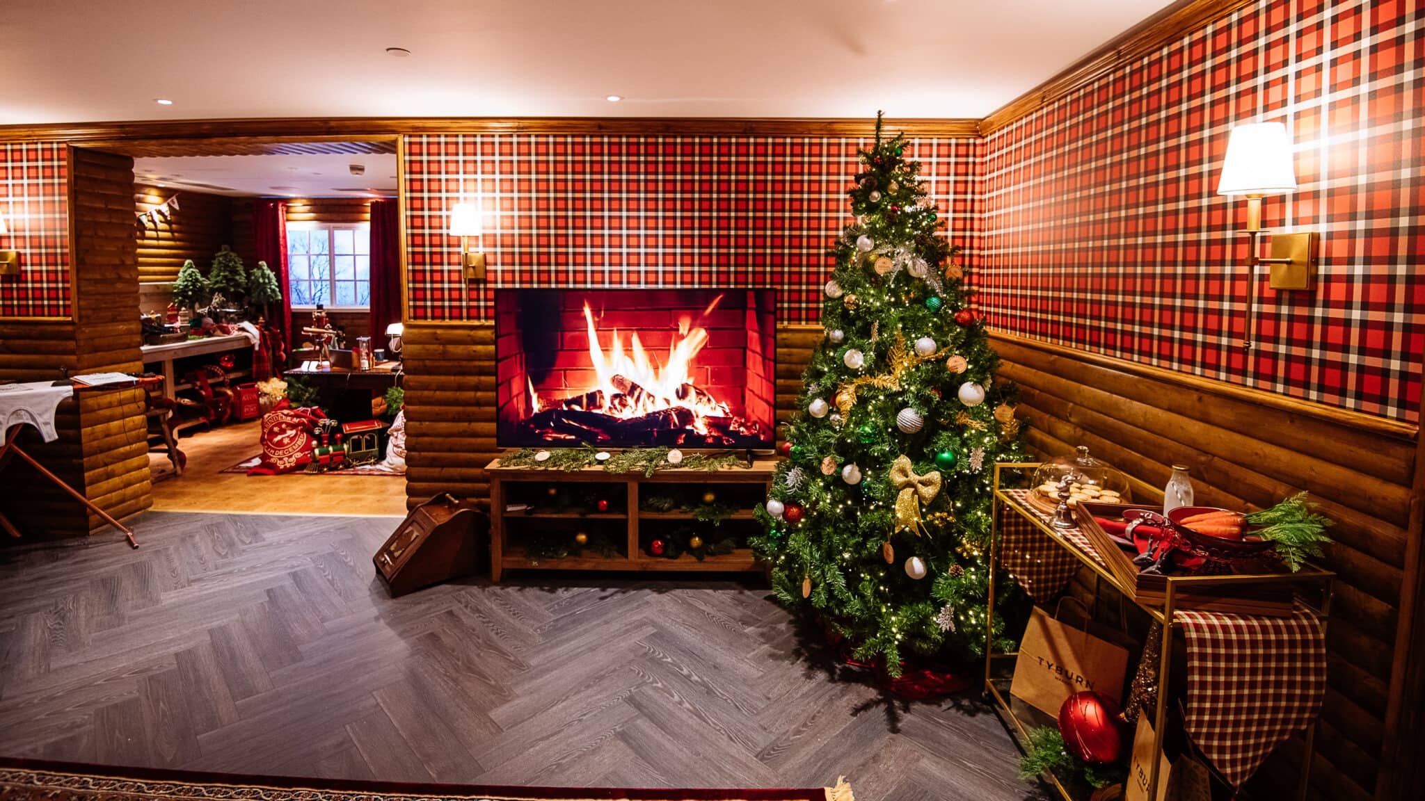 Hilton London Metropole: Santa's Grotto Immersive Festive Activation, Kudos AV event production, photo 3