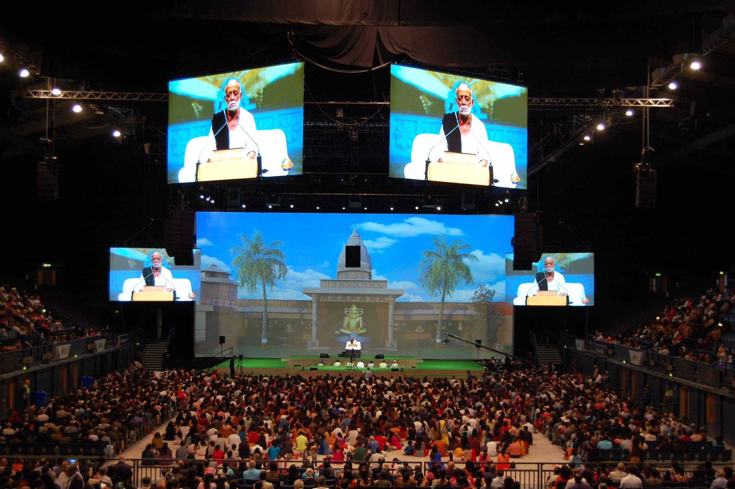 Morari Bapu UK event, AV production by Kudos AV