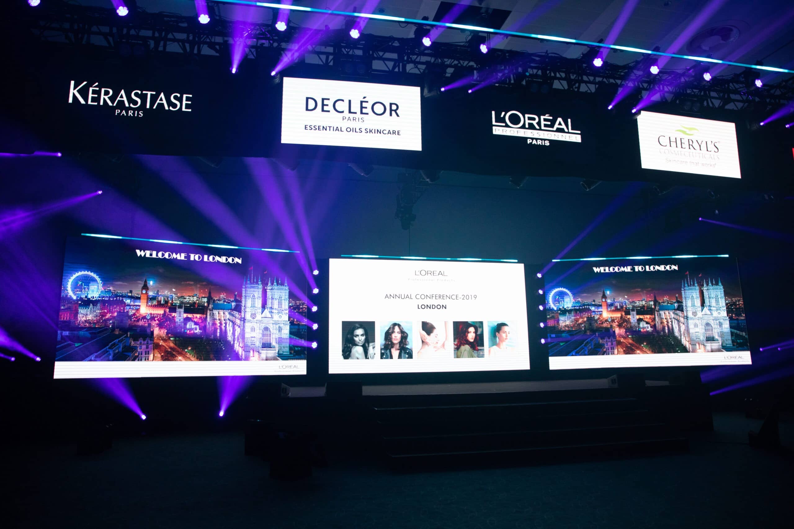 Brand content on the L’Oreal Professional stage screens