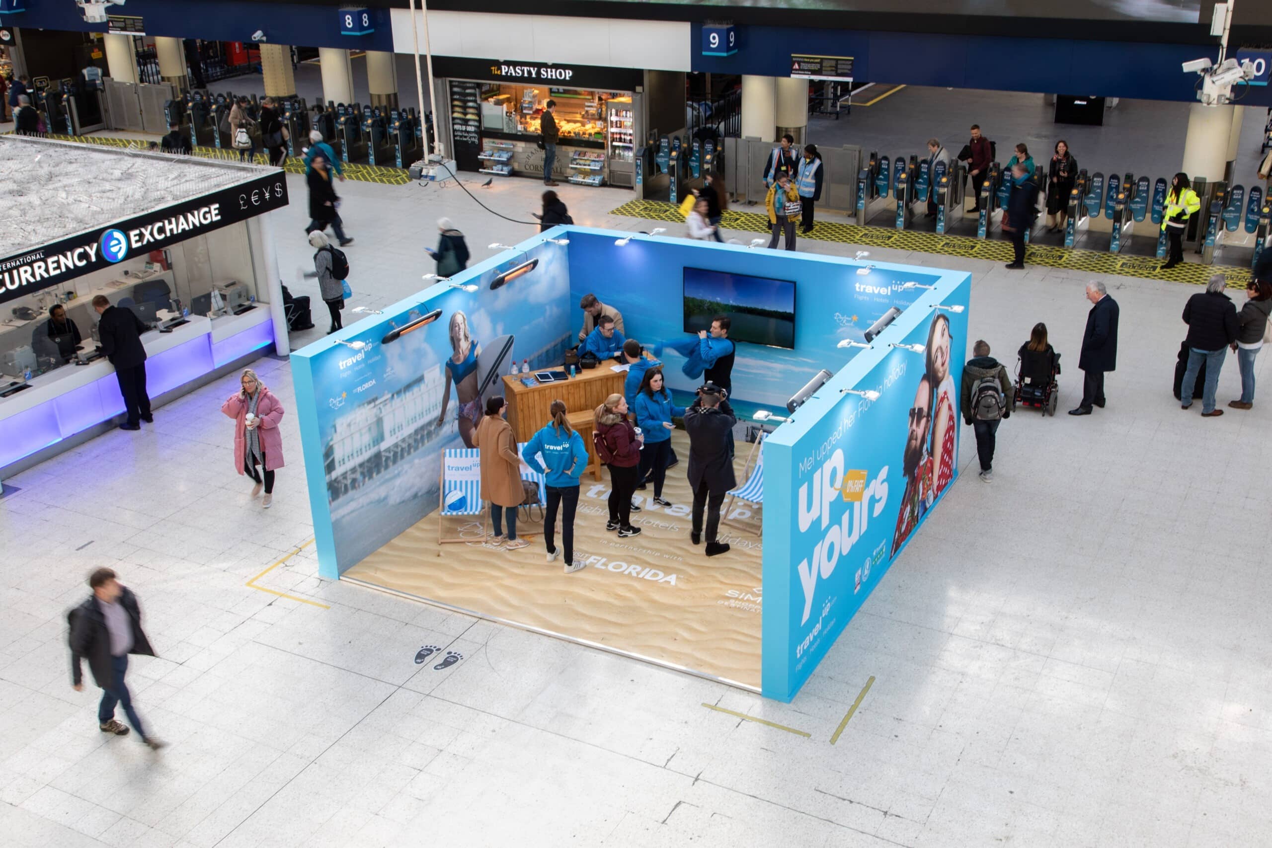 Travel Up: Beach Pop-Up at London Waterloo, event production by Kudos AV