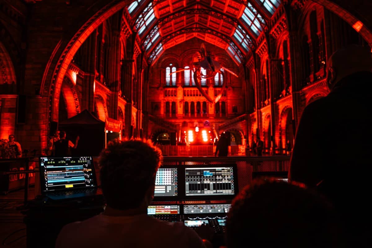 MTRNM Night at the Museum: Marten Lou at the Natural History Museum, event production by Kudos AV