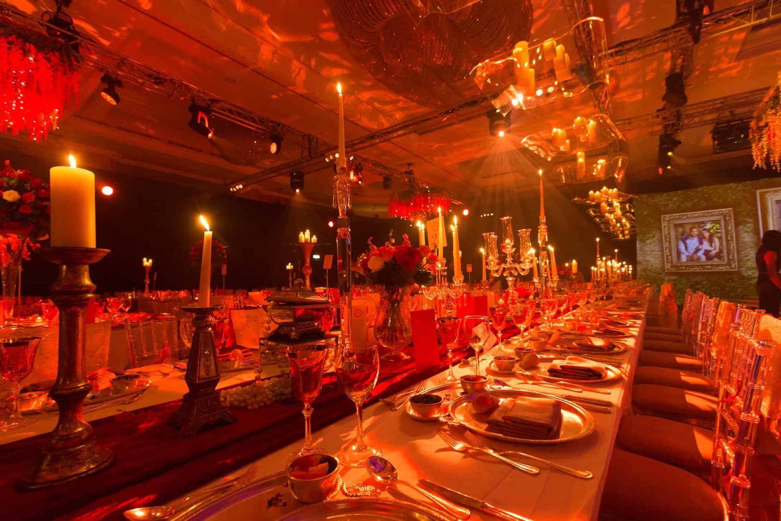 Wedding at the London Hilton on Park Lane, candlelit banquet table detail, by Kudos AV