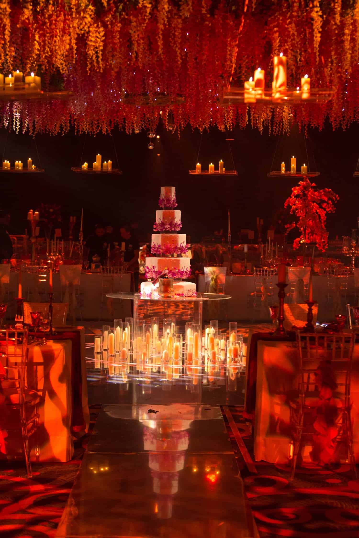 Wedding at the London Hilton on Park Lane, the projection-mapped wedding cake close up, by Kudos AV